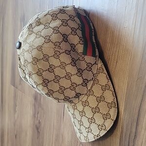 Gucci baseball hat